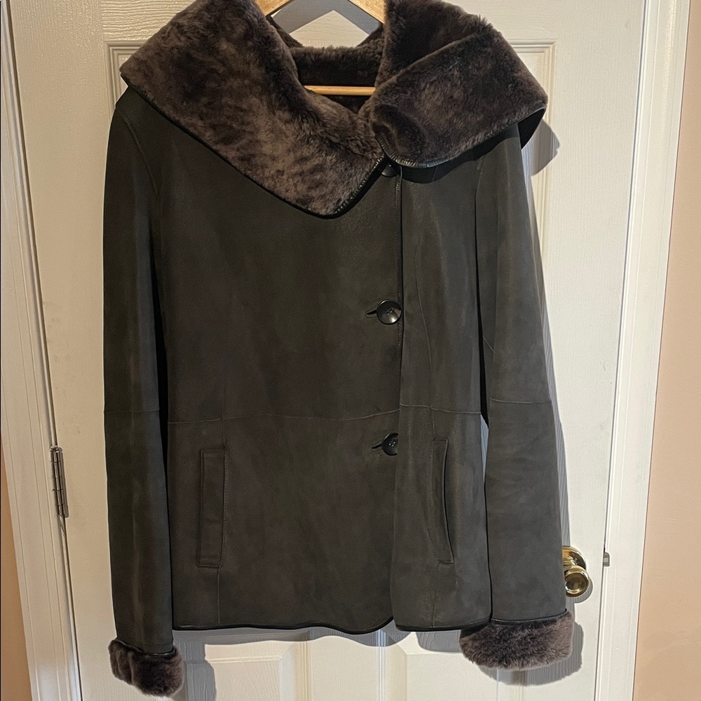 Women's Studio Vogue Real Shearling Fur Coat with Oversized Hood size XL